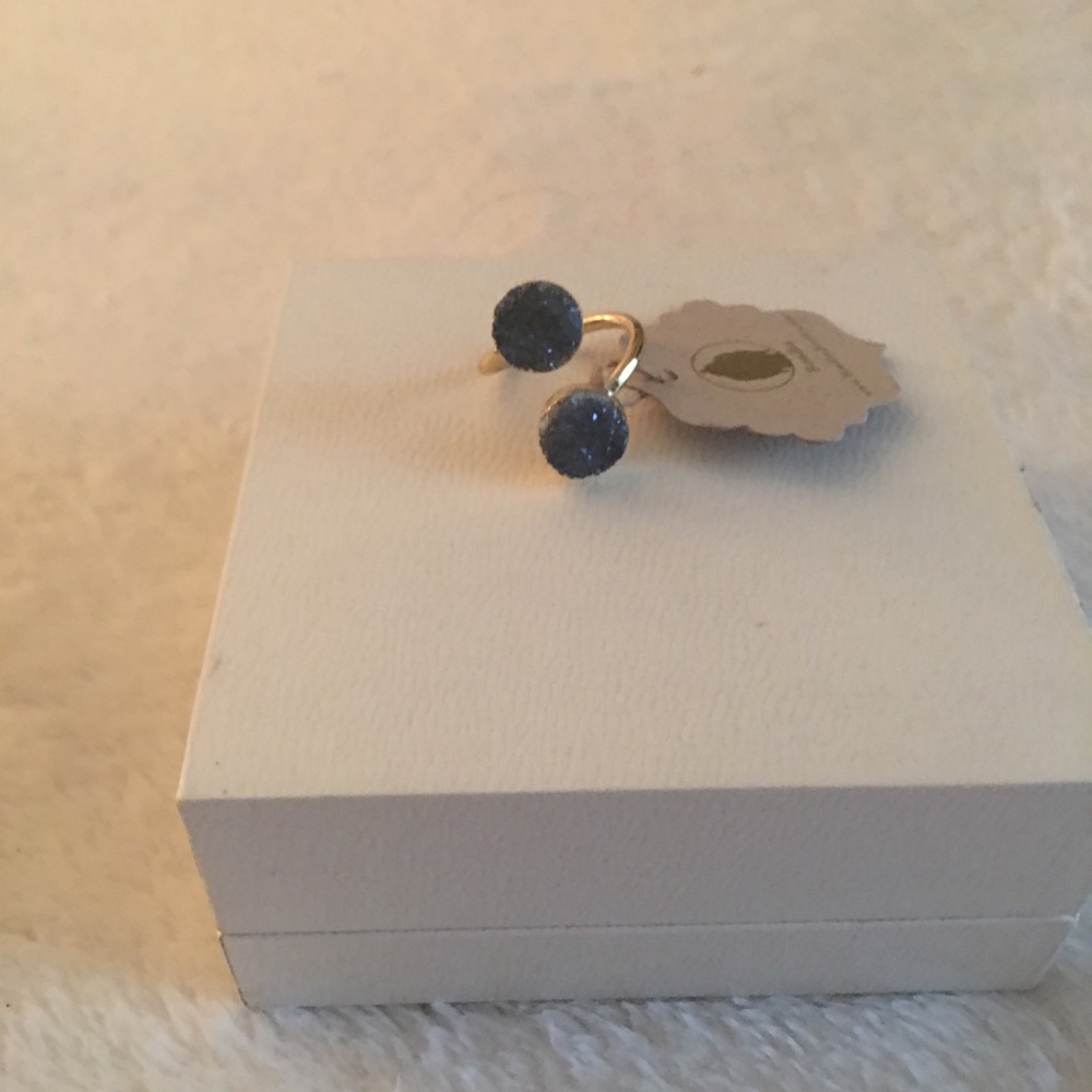 Bondhu | Blue Spiral Druzy Ring - Picture 5 of 8